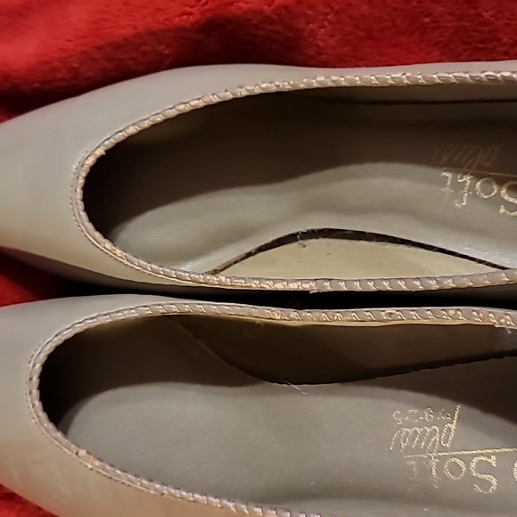 MADE IN THE USA LEATHER PUMPS naturalizer so soft pins comfort pump heel shoe - Picture 11 of 12